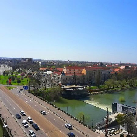 Ana'S Apartment Oradea Exterior foto
