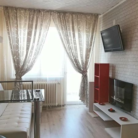 Ana'S Apartment Oradea Exterior foto