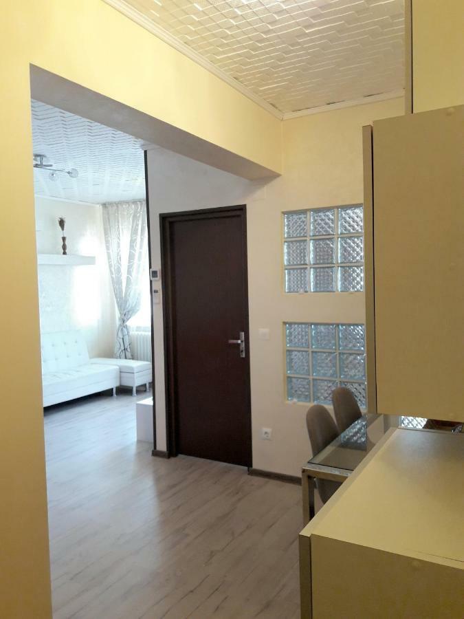 Ana'S Apartment Oradea Exterior foto